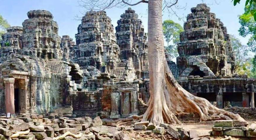 バンテイアクデイ ＋ スラスラン (Banteay Kdei & Srah Srang)