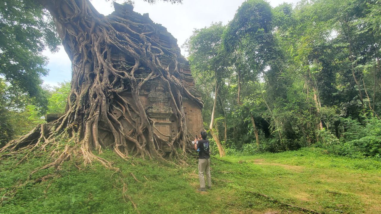 世界遺産サンボー・プレイ・クックと冒険の旅