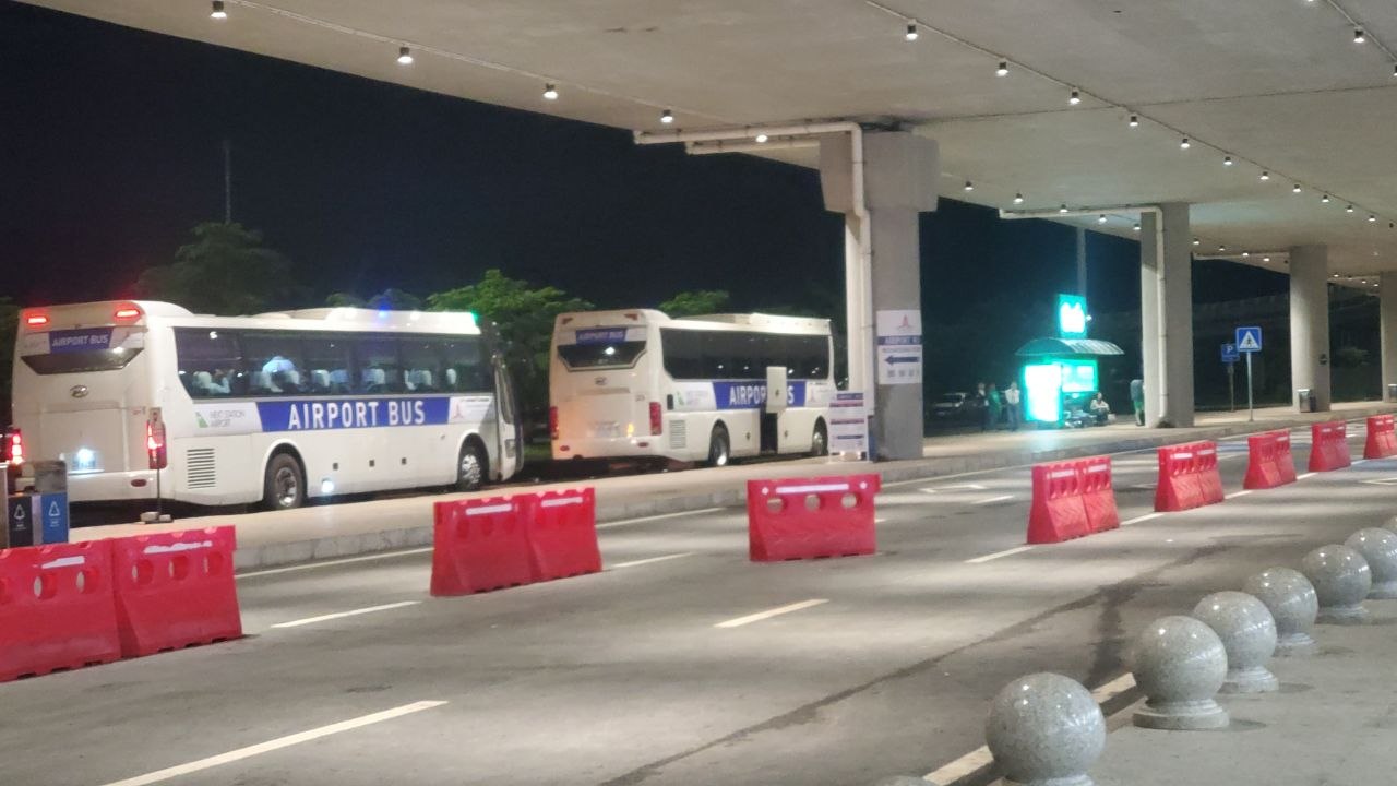 シェムリアップ航空機到着