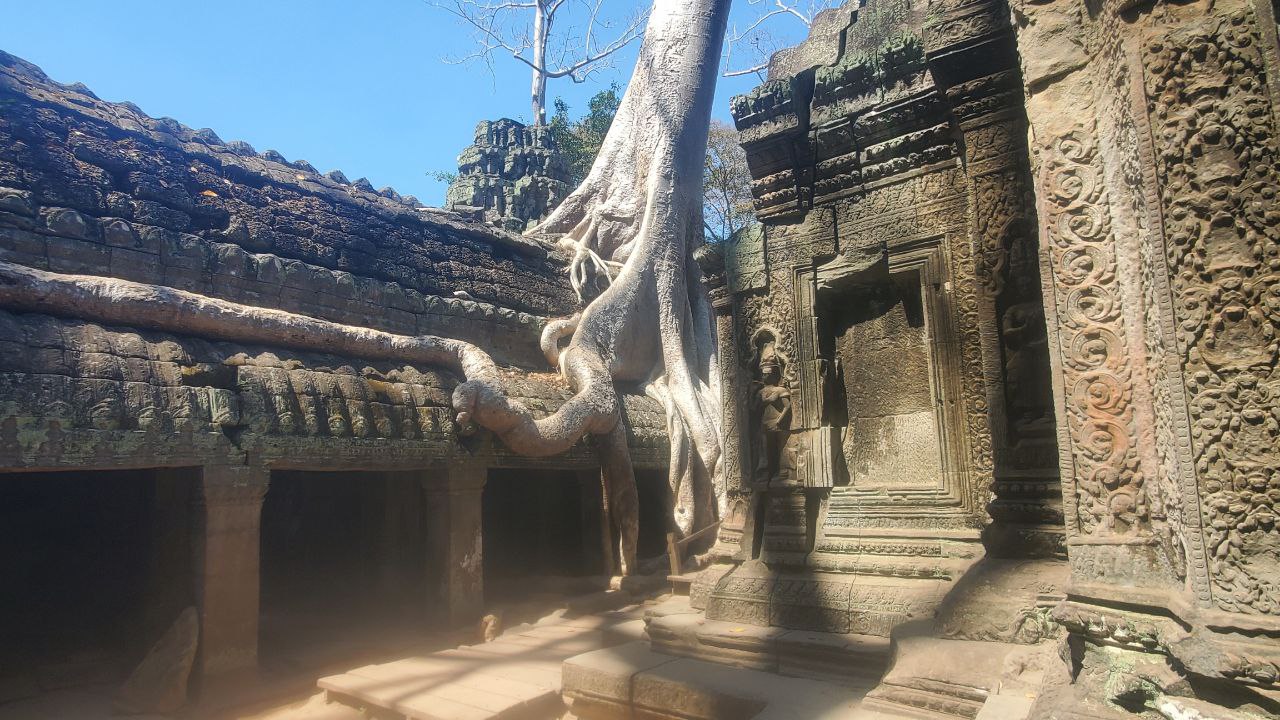 タプローム寺院見学